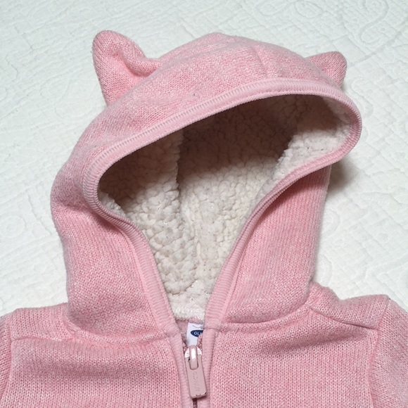 0-3m (5/$20) Toasty Hoodie by Old Navy - Picture 6 of 16